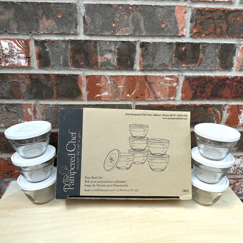 Pampered Chef 6 Bowl Prep Set with Lids (new in box)